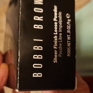 Bobbi Brown sheer finish loose powder